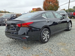 Used 2020  Nissan Altima 4d Sedan FWD 2.5L S at Peters Auto Mall near High Point, NC