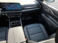 Used 2025  Chevrolet Traverse AWD 4dr LT w&sol;2LT at Peters Auto Mall near High Point&comma; NC