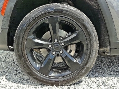 Used 2023  Jeep Grand Cherokee Altitude 4x4 at Peters Auto Mall near High Point&comma; NC