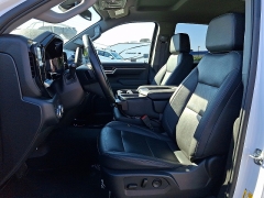 Used 2025  GMC Sierra 1500 2WD Crew Cab 147" SLT at Peters Auto Mall near High Point&comma; NC