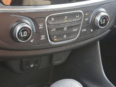 Used 2023  Chevrolet Traverse AWD 4dr LT Cloth w&sol;1LT at Peters Auto Mall near High Point&comma; NC