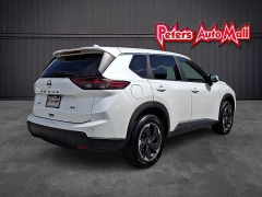 Used 2024  Nissan Rogue FWD SV at Peters Auto Mall near High Point&comma; NC