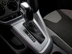 Used 2012  Ford Focus 4d Hatchback SE at Peters Auto Mall near High Point&comma; NC