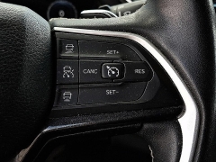 Used 2023  Jeep Grand Cherokee Altitude 4x4 at Peters Auto Mall near High Point&comma; NC