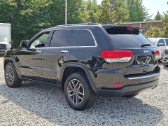 Used 2019  Jeep Grand Cherokee 4d SUV 2WD Limited at Peters Auto Mall near High Point&comma; NC