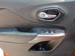 Used 2021  Jeep Cherokee Latitude FWD at Peters Auto Mall near High Point, NC