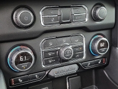 Used 2021  Chevrolet Tahoe 4WD 4dr Z71 at Peters Auto Mall near High Point&comma; NC
