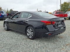 Used 2020  Nissan Altima 4d Sedan FWD 2.5L S at Peters Auto Mall near High Point, NC