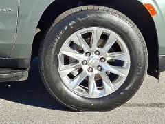 Used 2024  Chevrolet Suburban 4WD 4dr Premier at Peters Auto Mall near High Point&comma; NC