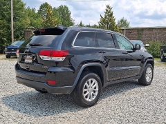 Used 2022  Jeep Grand Cherokee WK Laredo E 4x4 at Peters Auto Mall near High Point&comma; NC