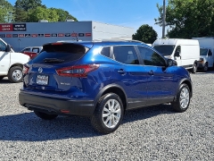 Used 2020  Nissan Rogue Sport 4d SUV AWD SV at Peters Auto Mall near High Point&comma; NC