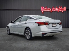 Used 2023  Nissan Altima 2&period;5 SV Sedan at Peters Auto Mall near High Point&comma; NC