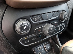 Used 2018  Jeep Cherokee 4d SUV FWD Latitude V6 at Peters Auto Mall near High Point&comma; NC