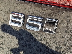 Used 2022 Volvo XC60 B5 AWD Momentum at Peters Auto Mall near High Point, NC