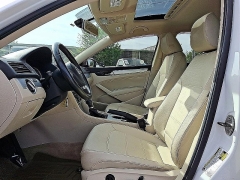 Used 2013  Volkswagen Passat TDI 4d Sedan SE w&sol;Sunroof at Peters Auto Mall near High Point&comma; NC