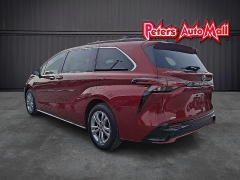 Used 2022  Toyota Sienna XSE AWD 7-Passenger at Peters Auto Mall near High Point&comma; NC