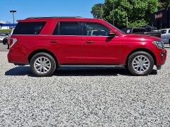Used 2021  Ford Expedition XLT 4x2 at Peters Auto Mall near High Point&comma; NC