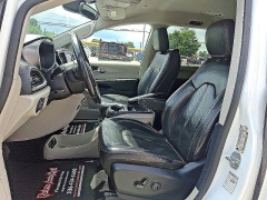 Used 2020 Chrysler Pacifica 4d Wagon Touring L at Peters Auto Mall near High Point, NC