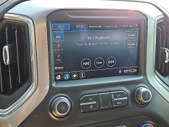 Used 2019  Chevrolet Silverado 1500 4WD Crew Cab LT at Peters Auto Mall near High Point&comma; NC
