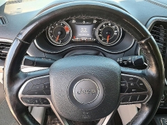 Used 2021  Jeep Cherokee Latitude Lux FWD at Peters Auto Mall near High Point&comma; NC