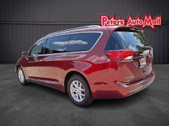 Used 2020 Chrysler Pacifica 4d Wagon Touring L at Peters Auto Mall near High Point, NC