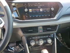 Used 2024  Volkswagen Taos SE FWD at Peters Auto Mall near High Point&comma; NC