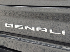 Used 2022 GMC Sierra 2500HD 4WD Crew Cab 159" Denali Dsl at Peters Auto Mall near High Point, NC