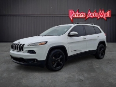 Used 2018  Jeep Cherokee 4d SUV FWD Latitude V6 at Peters Auto Mall near High Point&comma; NC
