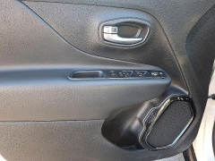 Used 2019  Jeep Renegade 4d SUV FWD Latitude Altitude at Peters Auto Mall near High Point, NC