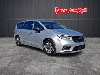 Used 2023 Chrysler Pacifica Hybrid Limited FWD at Peters Auto Mall near High Point, NC