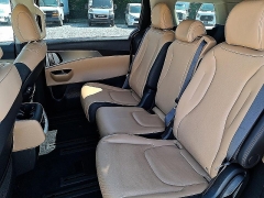 Used 2024  Kia Carnival LX FWD at Peters Auto Mall near High Point&comma; NC