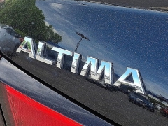 Used 2021 Nissan Altima 2.5 SV Sedan at Peters Auto Mall near High Point, NC