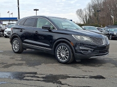  2016 Lincoln MKC 4d SUV AWD Reserve at Peters Auto Mall near High Point, NC