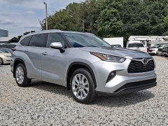  2022 Toyota Highlander Limited AWD at Peters Auto Mall near High Point, NC