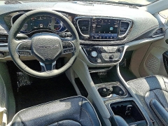 Used 2023 Chrysler Pacifica Hybrid Limited FWD at Peters Auto Mall near High Point, NC