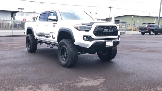 Used 2022  Toyota Tacoma 4WD TRD Off Road Double Cab 5ft Bed V6 AT at Kama'aina Nissan near Hilo&comma; HI