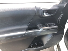 Used 2020  Toyota Tacoma 4WD Double Cab TRD Sport Auto at IK Auto Group near Hilo&comma; HI