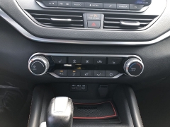 Used 2022  Nissan Altima 2&period;0 SR Sedan at Kona Nissan near Kailua Kona&comma; HI
