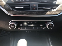 Used 2019  Nissan Altima 4d Sedan FWD 2&period;5L SL at Kama'aina Nissan near Hilo&comma; HI
