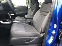 New 2026  Nissan Frontier Crew Cab 4x4 SV at IK Auto Group near Hilo&comma; HI