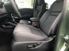 New 2026  Nissan Frontier Crew Cab 4x4 SV at Kama'aina Nissan near Hilo&comma; HI