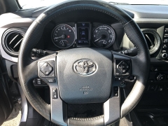 Used 2020  Toyota Tacoma 4WD Double Cab TRD Off-Road Auto at Kama'aina Nissan near Hilo, HI
