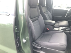 New 2026  Nissan Frontier Crew Cab 4x4 SV at Kama'aina Nissan near Hilo&comma; HI
