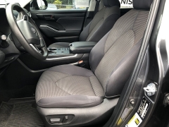 Used 2022  Toyota Highlander L FWD at Kama'aina Nissan near Hilo&comma; HI