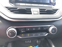 Used 2021  Nissan Altima 2&period;5 SV Sedan at IK Auto Group near Hilo&comma; HI