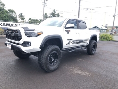  2022 Toyota Tacoma 4WD TRD Off Road Double Cab 5ft Bed V6 AT at IK Auto Group near Hilo&comma; HI