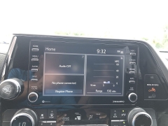 Used 2022  Toyota Highlander L FWD at Kama'aina Nissan near Hilo&comma; HI