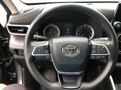 Used 2022  Toyota Highlander L FWD at Kama'aina Nissan near Hilo&comma; HI