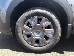 New 2026  Nissan Kicks S FWD at Kama'aina Nissan near Hilo&comma; HI