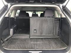 Used 2022  Toyota Highlander L FWD at Kama'aina Nissan near Hilo&comma; HI